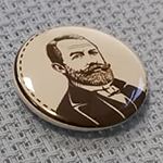 Дарим фирменный магнит!